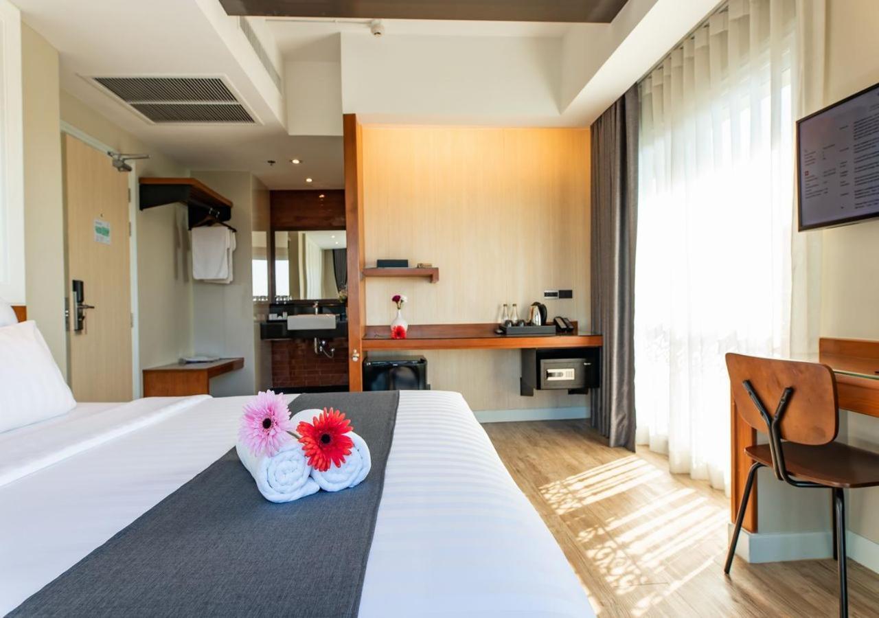 Hotel Dang Derm In The Park Khaosan Bangkok Exterior foto